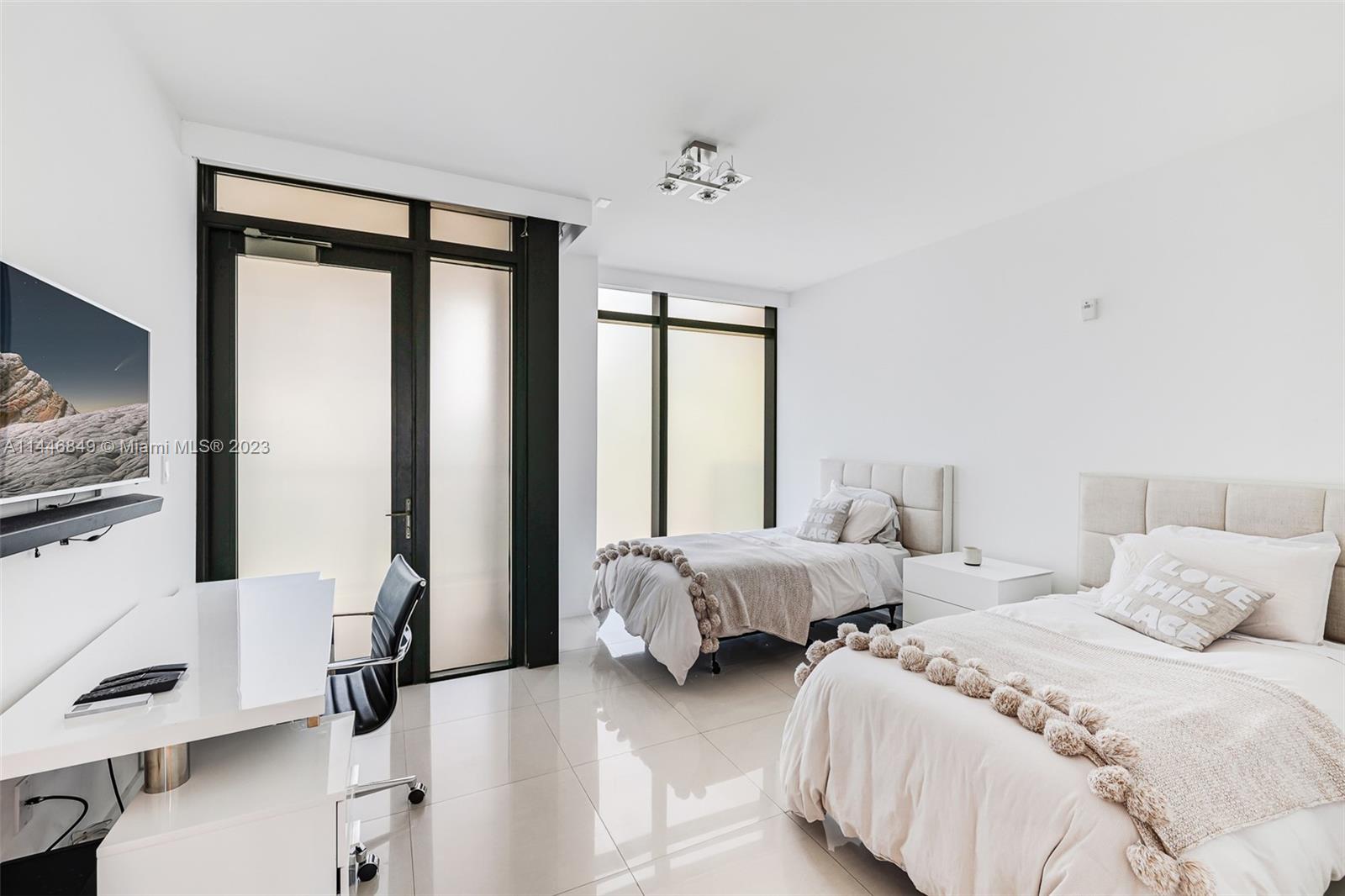2205 S Surf Rd Unit: 3A