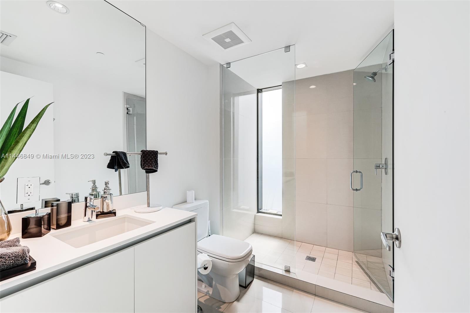2205 S Surf Rd Unit: 3A