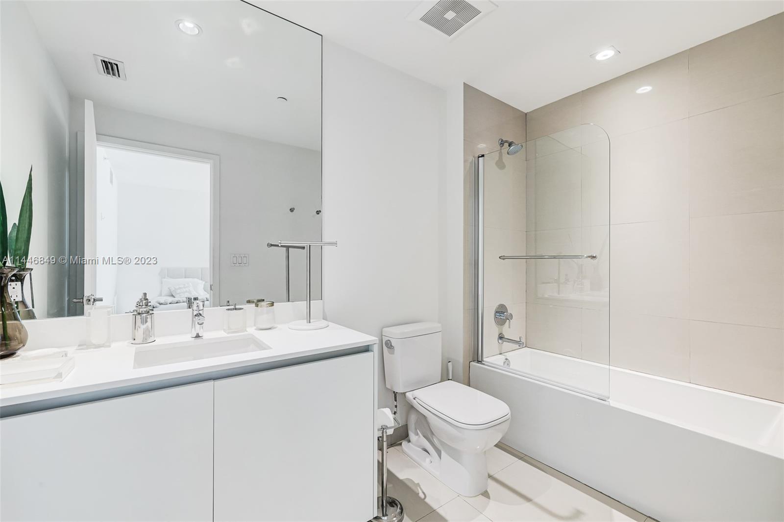2205 S Surf Rd Unit: 3A