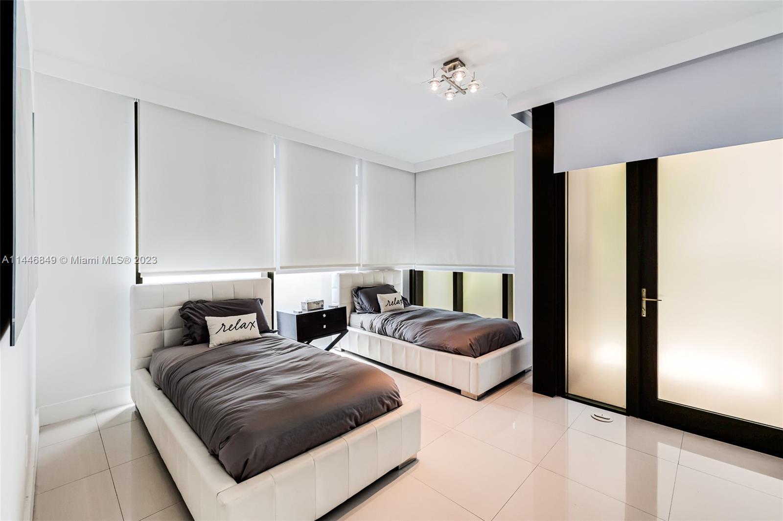 2205 S Surf Rd Unit: 3A
