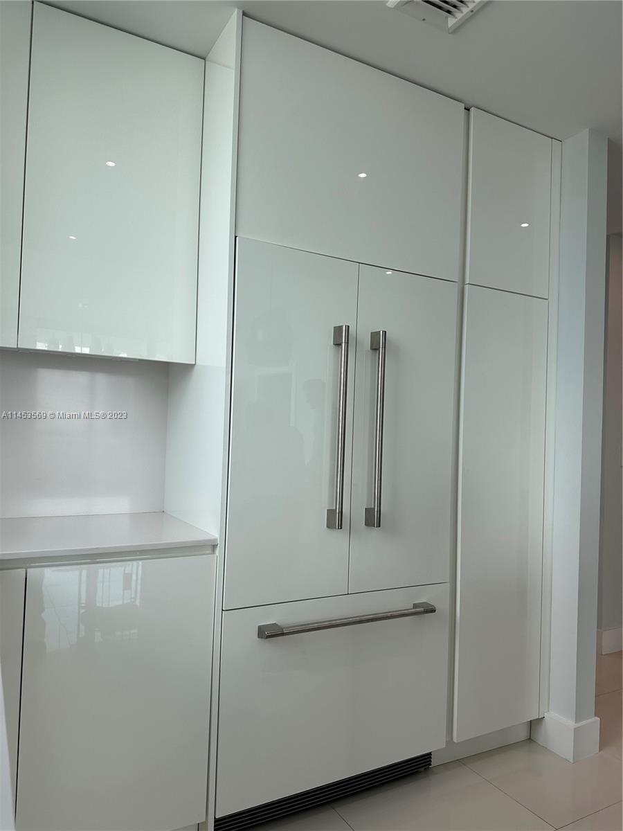 7930 E Dr Dr Unit: 1108