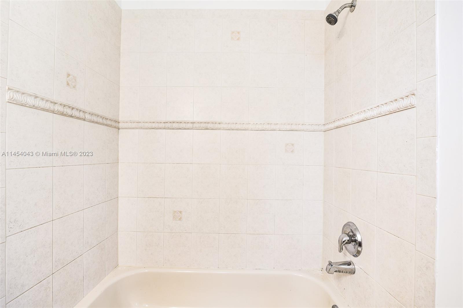 6621 Winfield Blvd Unit: 1