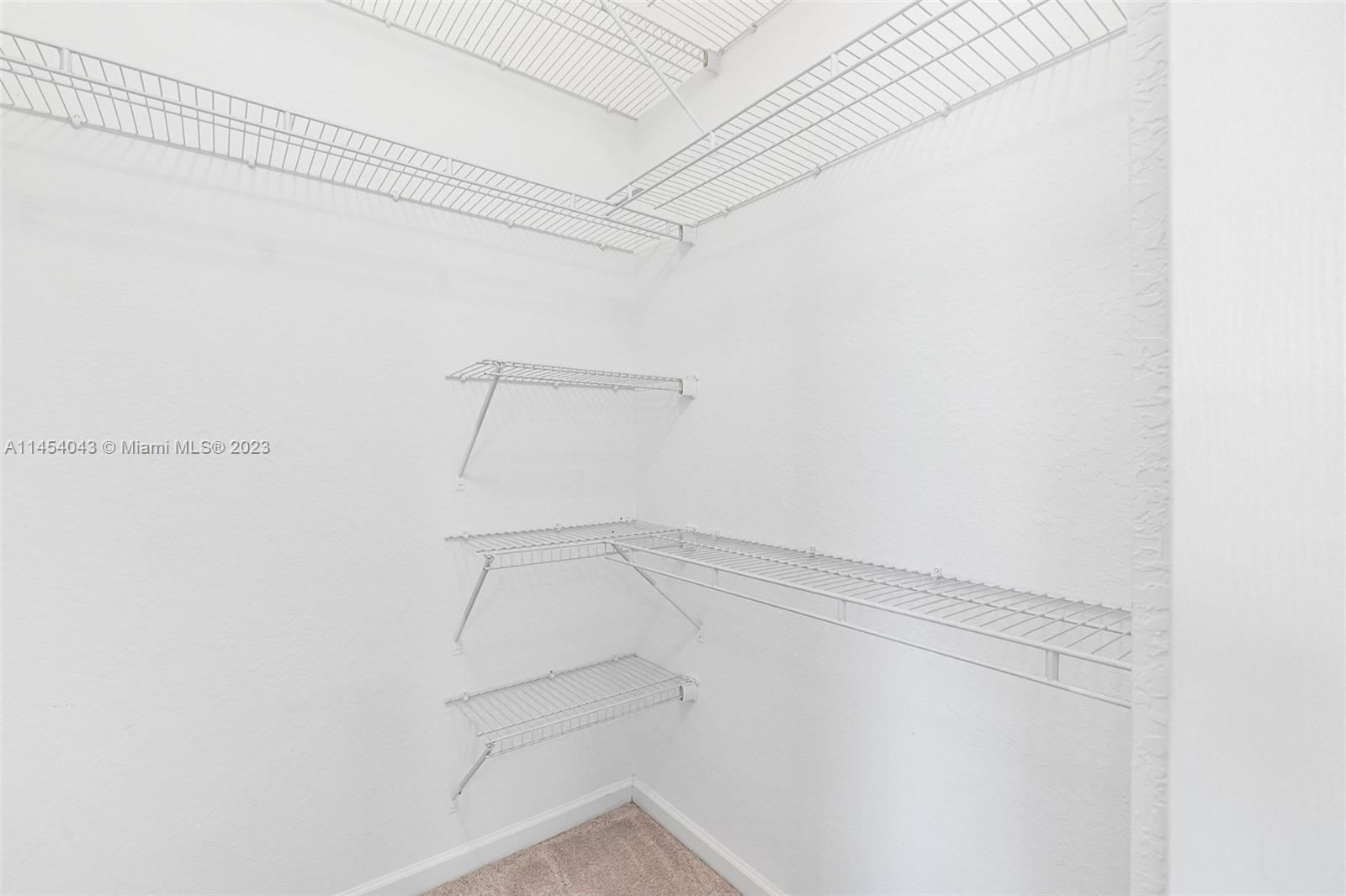 6621 Winfield Blvd Unit: 1