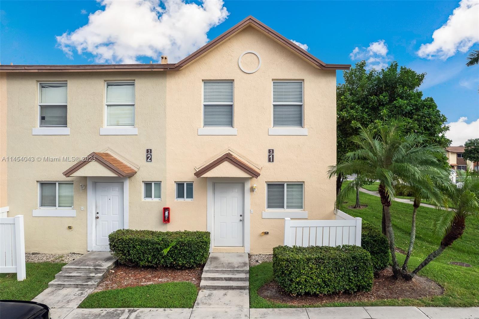6621 Winfield Blvd Unit: 1