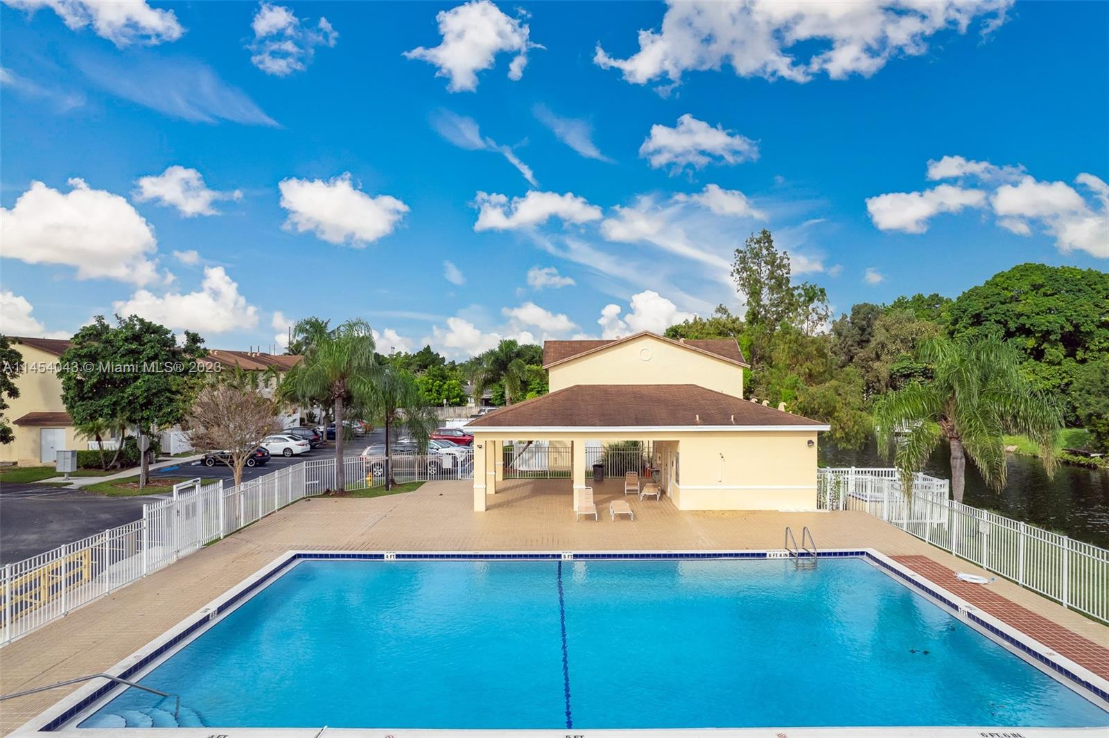 6621 Winfield Blvd Unit: 1