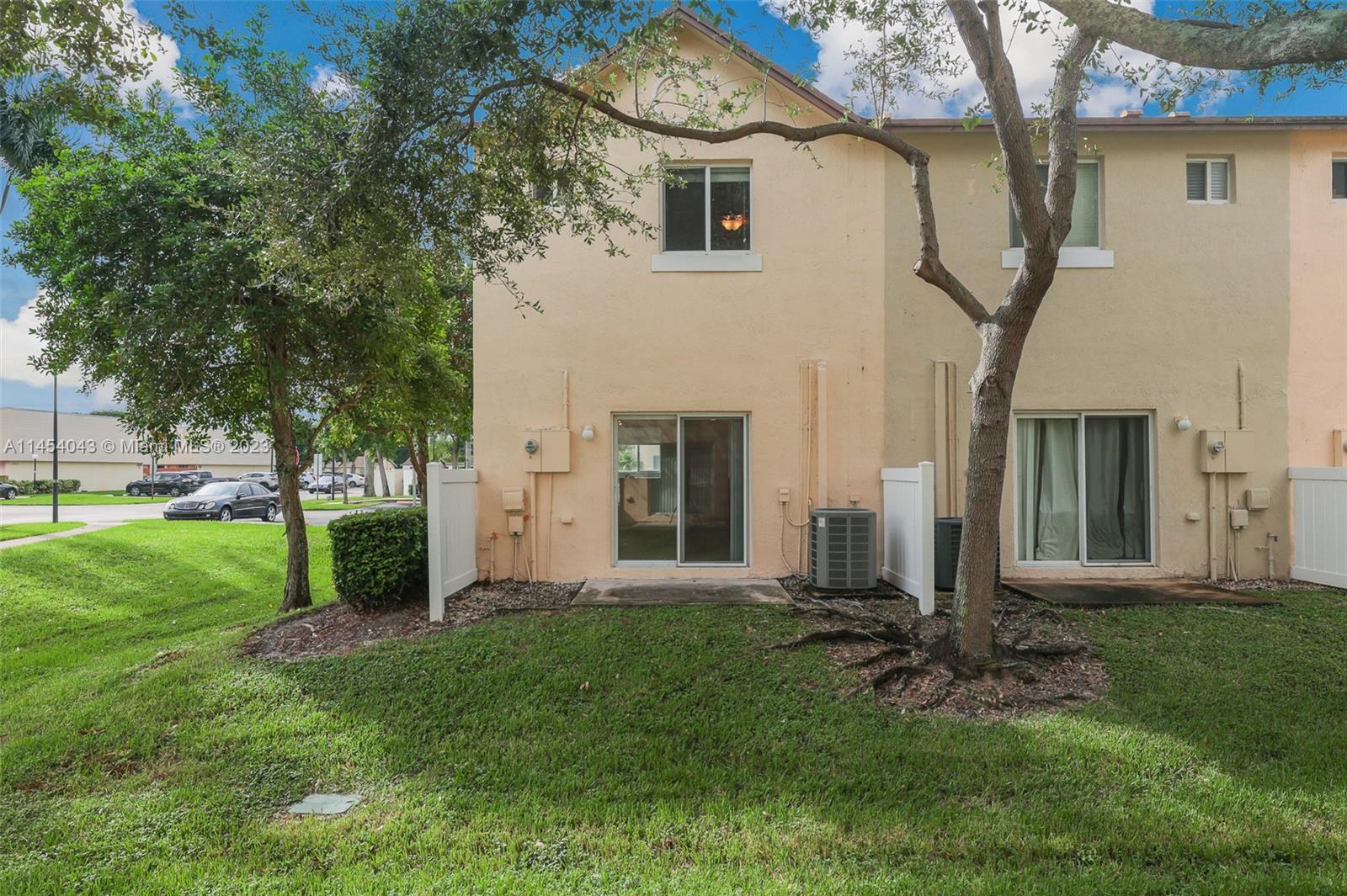 6621 Winfield Blvd Unit: 1