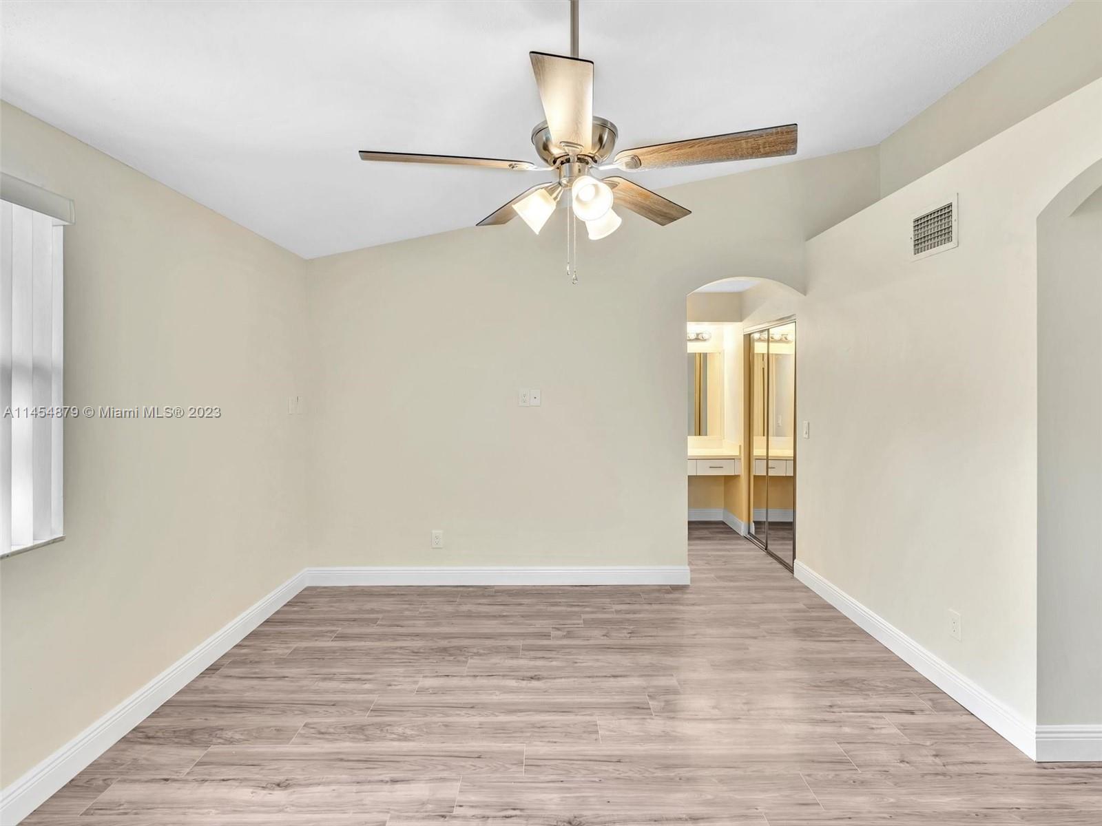 4802 Grapevine Way Unit: 4802