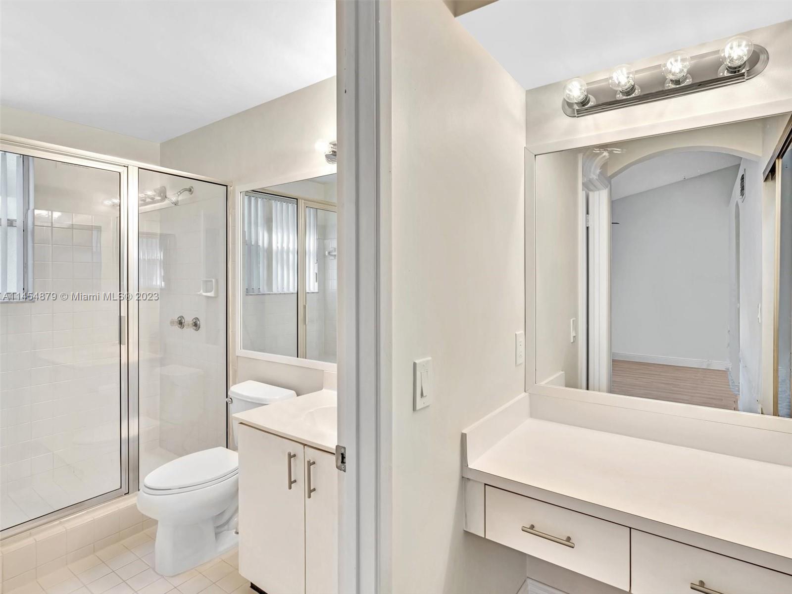 4802 Grapevine Way Unit: 4802