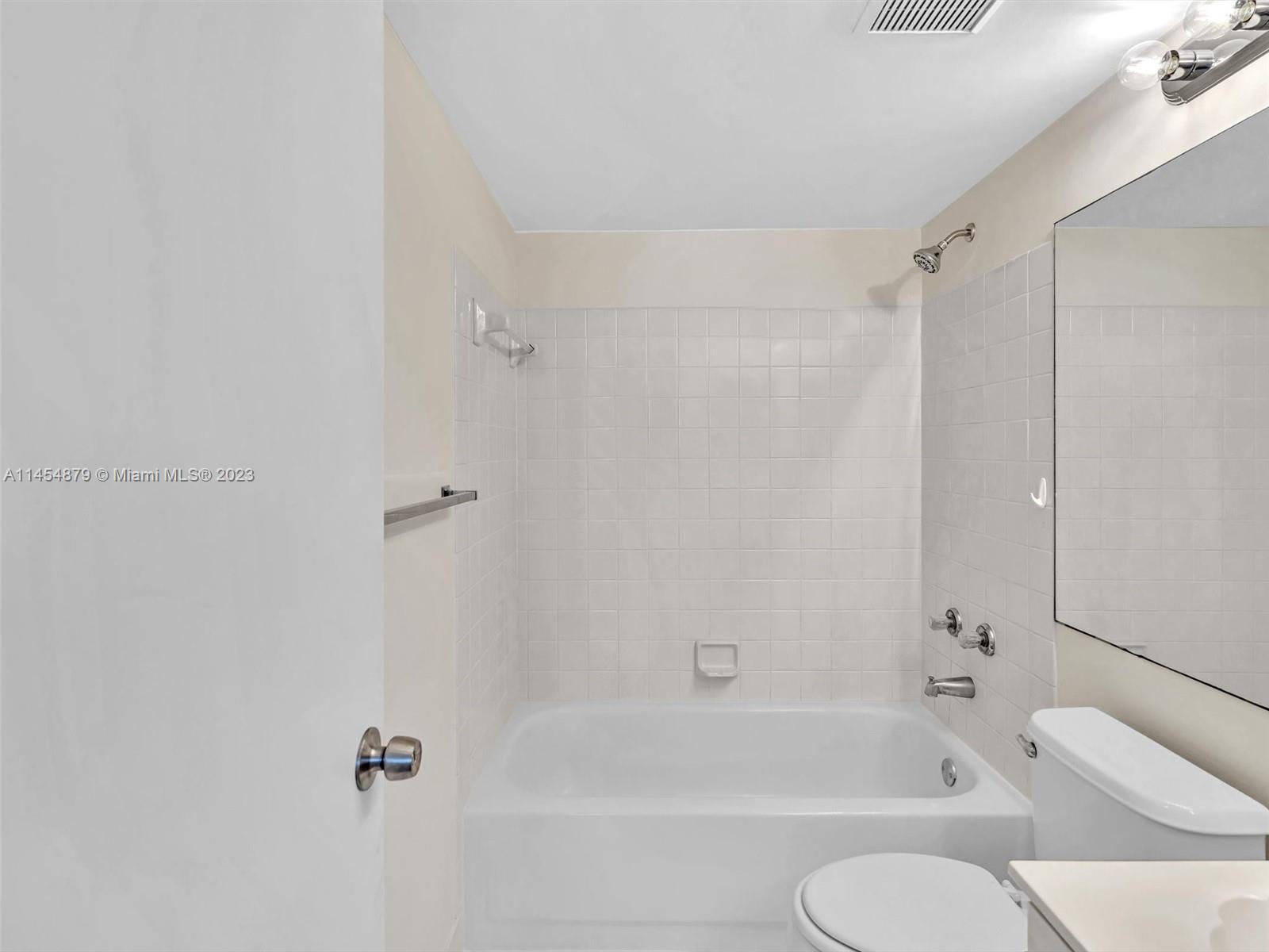 4802 Grapevine Way Unit: 4802