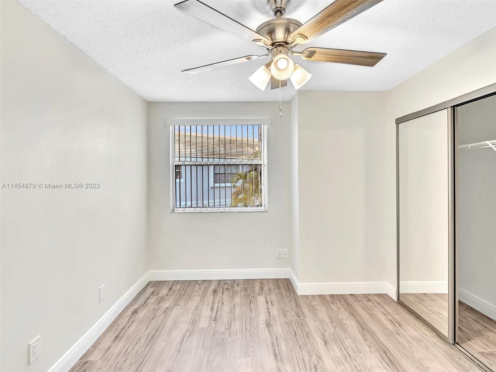4802 Grapevine Way Unit: 4802