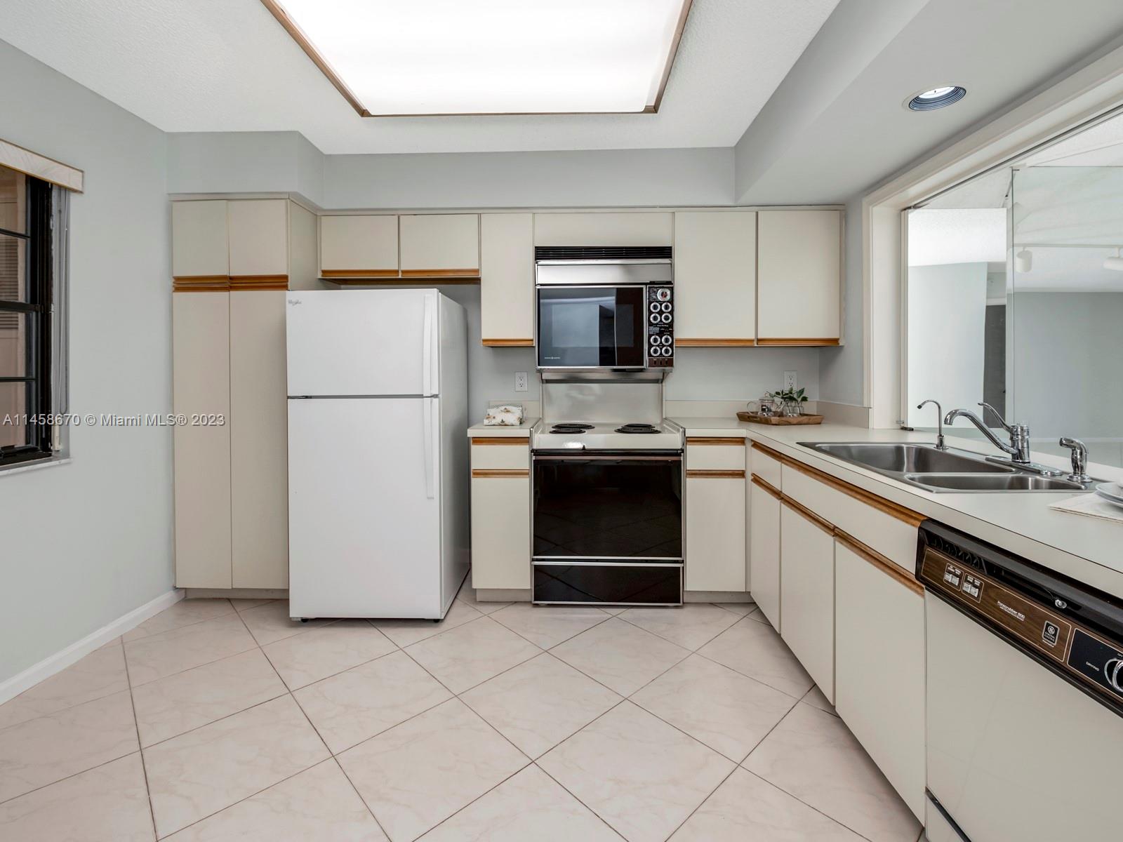 11245 Aspen Glen Dr Unit: 205