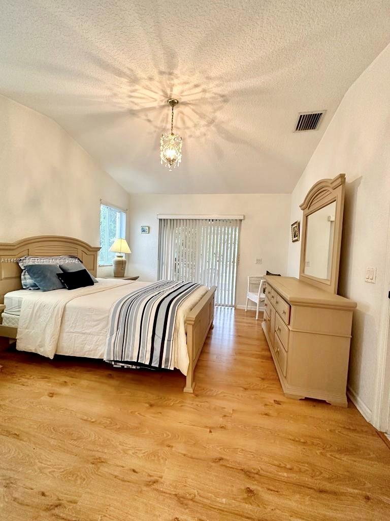 1509 Sunset Way