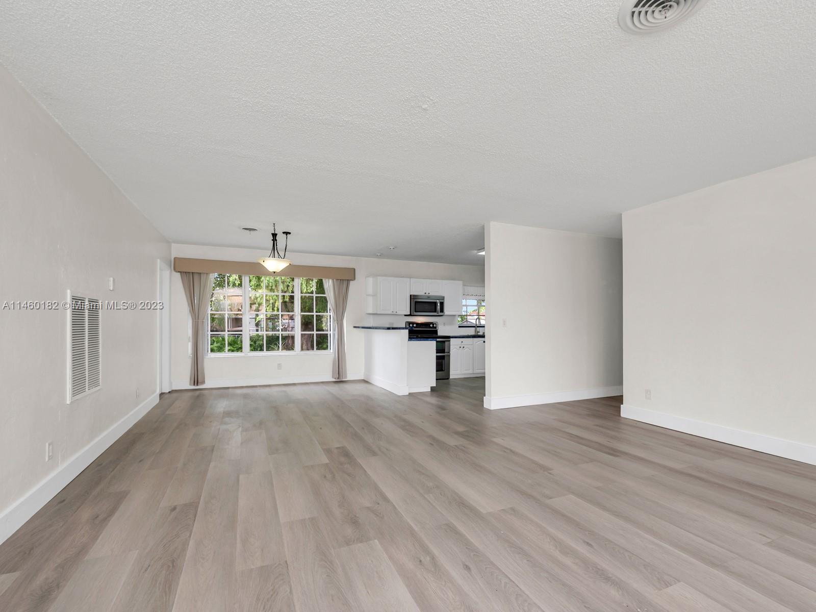 131 W 18th St