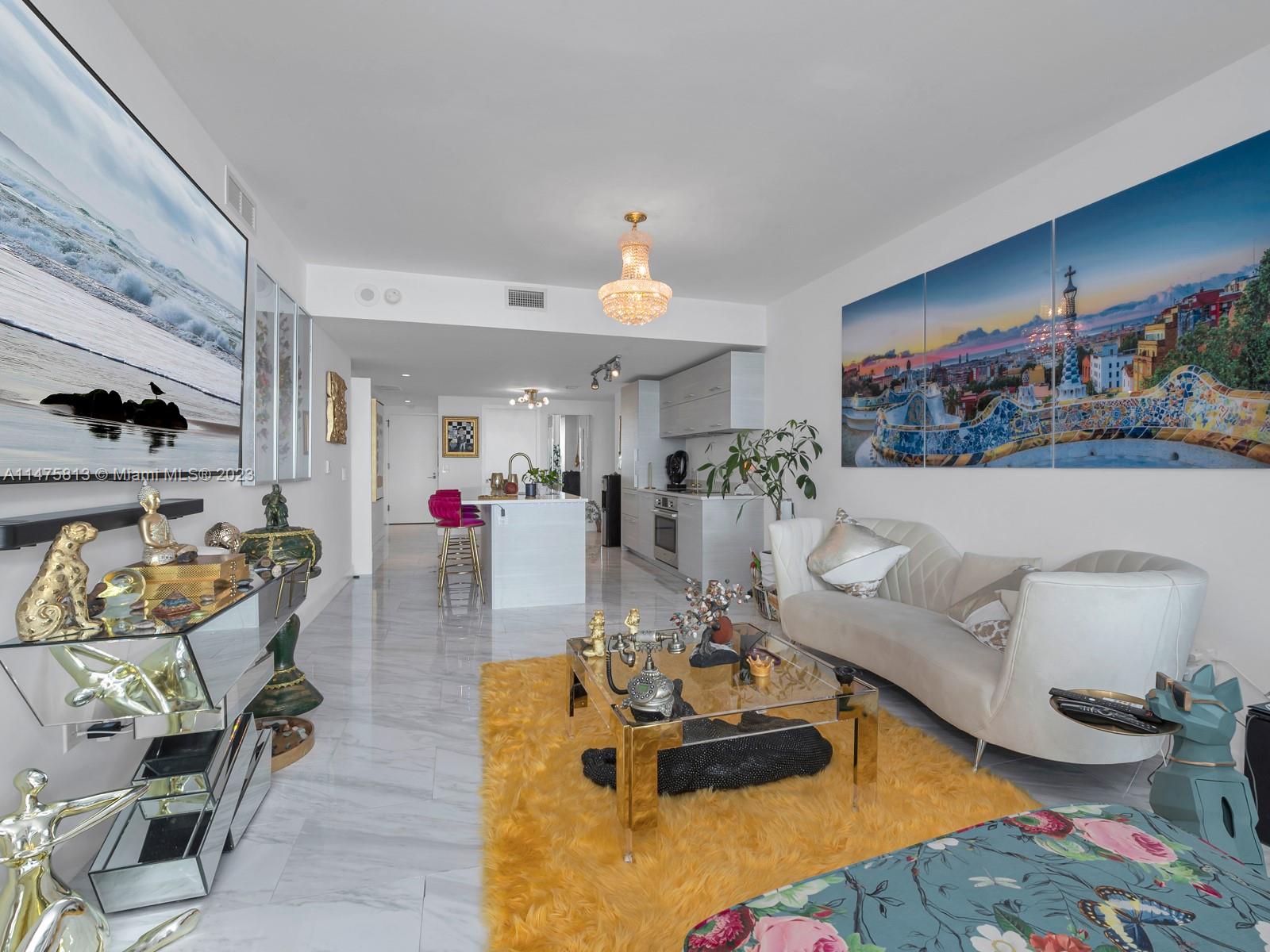 650 NE 32nd St Unit: 2404