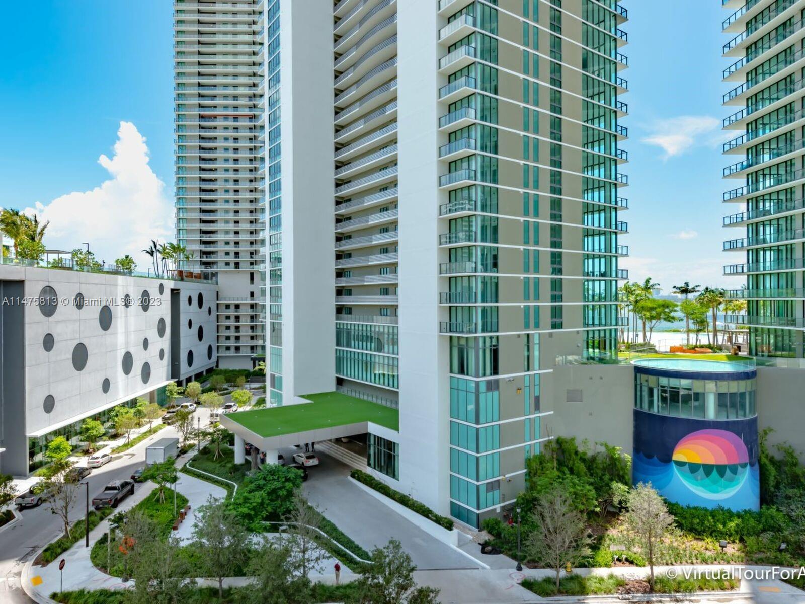 650 NE 32nd St Unit: 2404