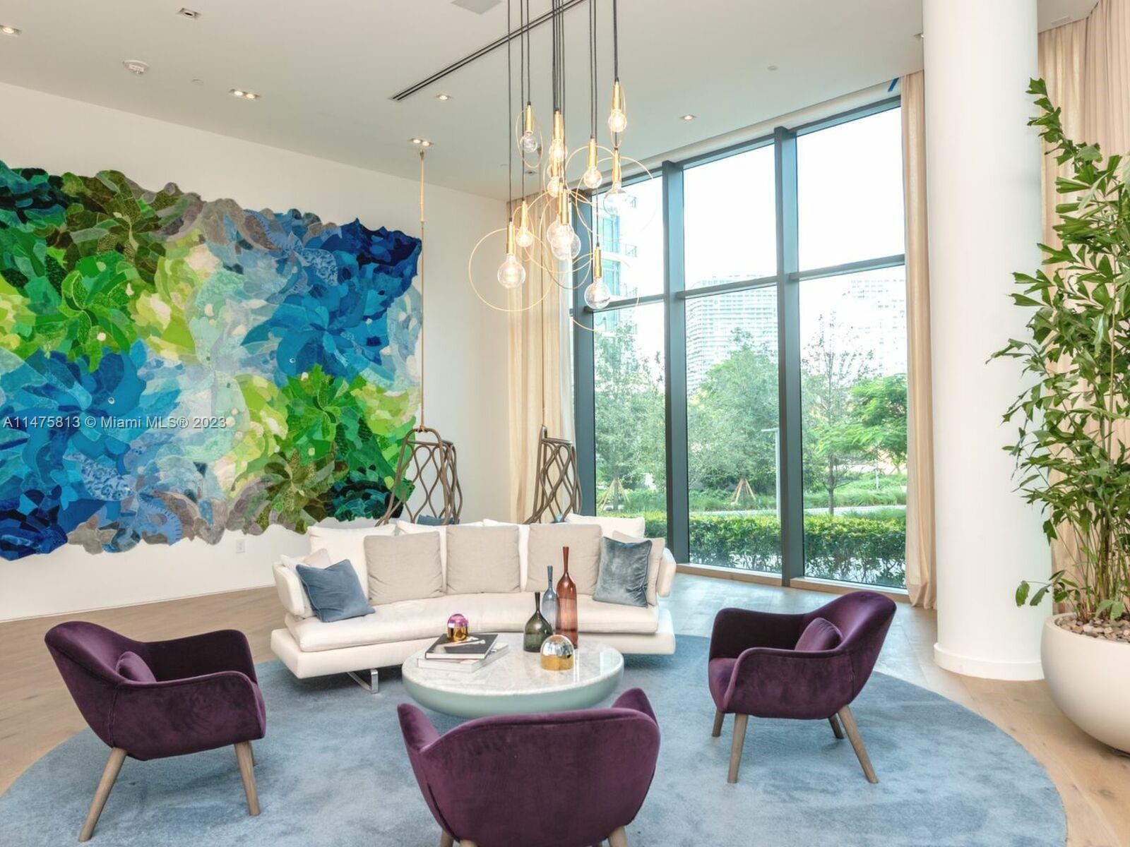 650 NE 32nd St Unit: 2404
