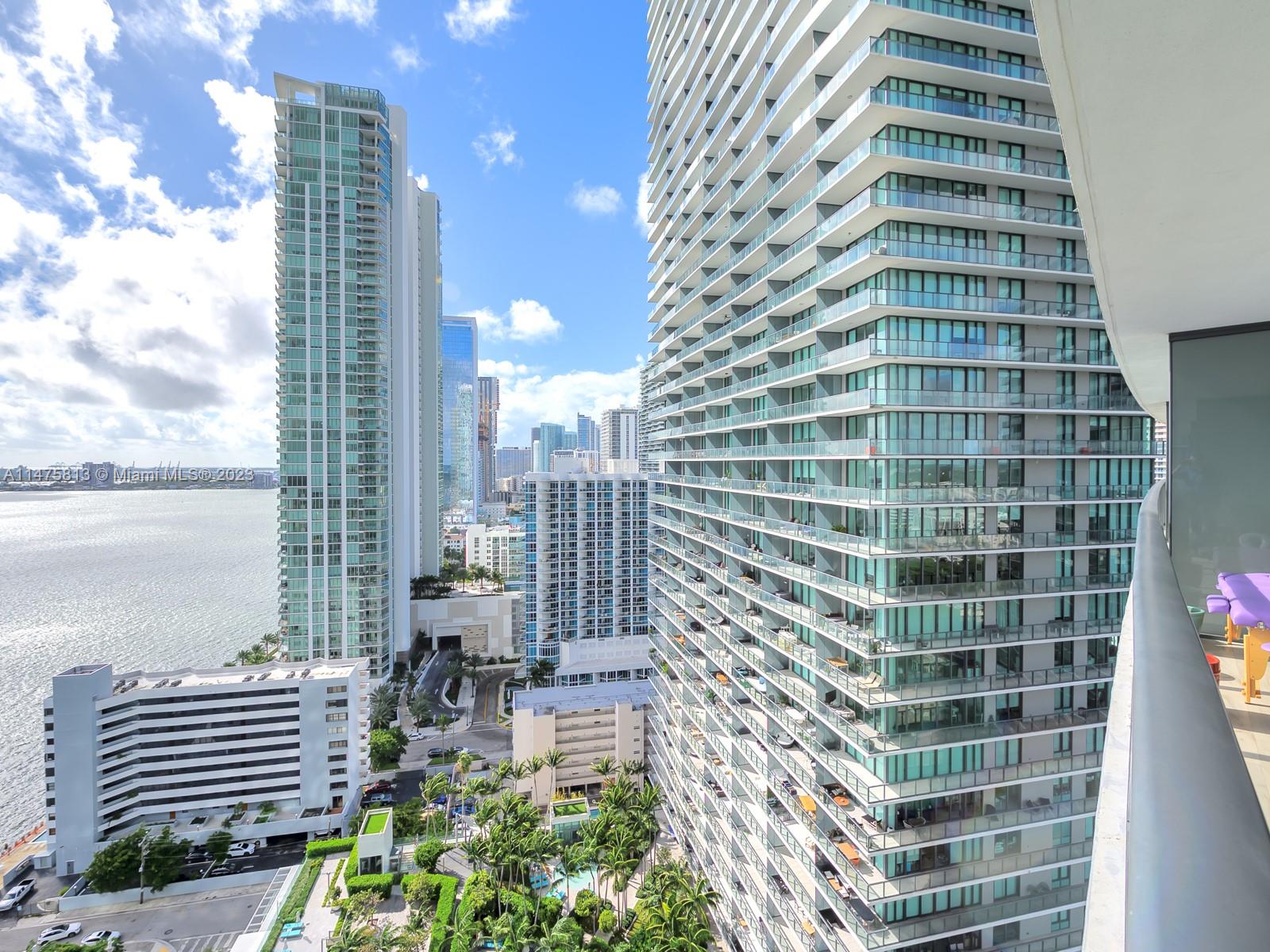 650 NE 32nd St Unit: 2404
