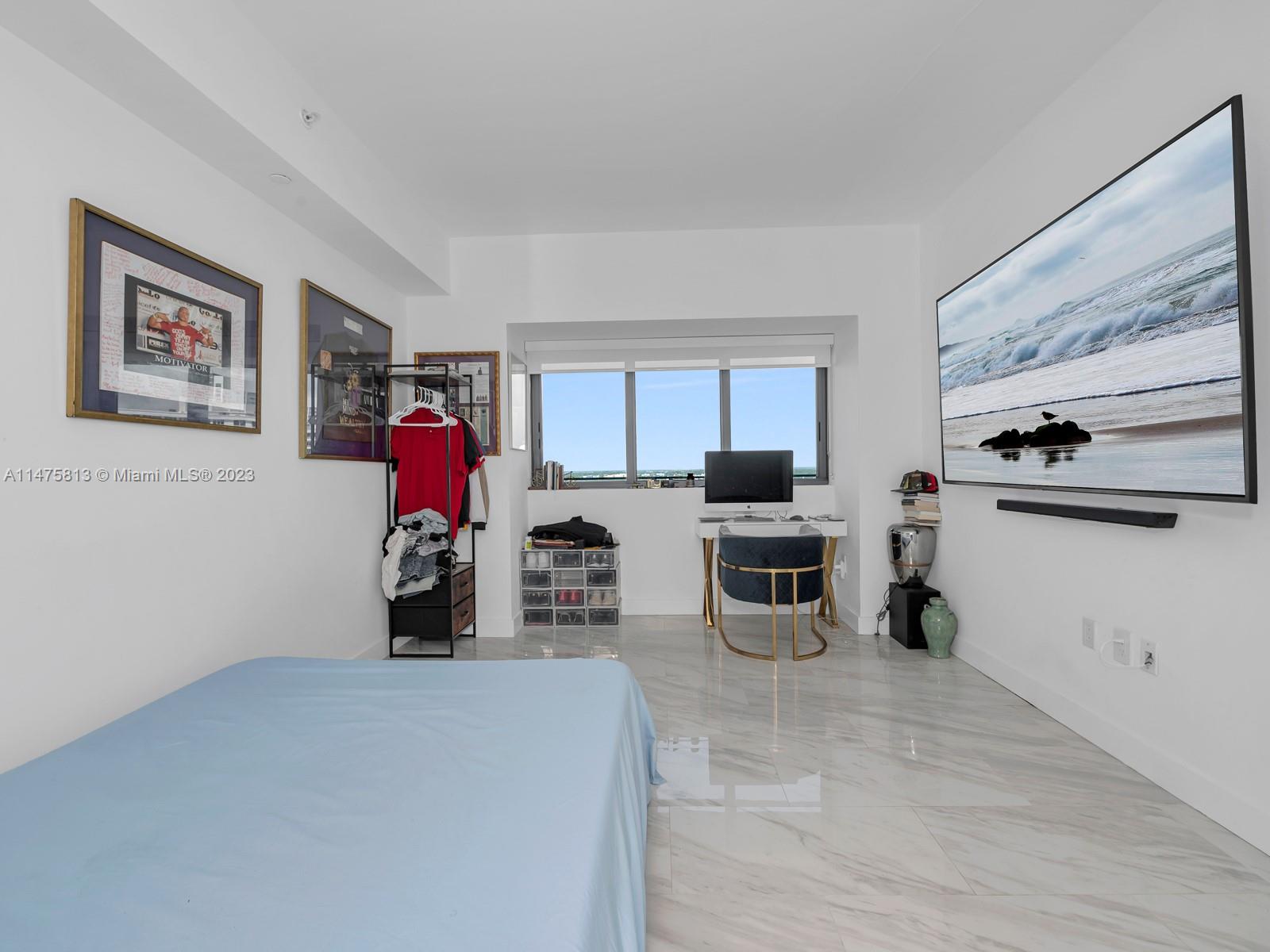 650 NE 32nd St Unit: 2404