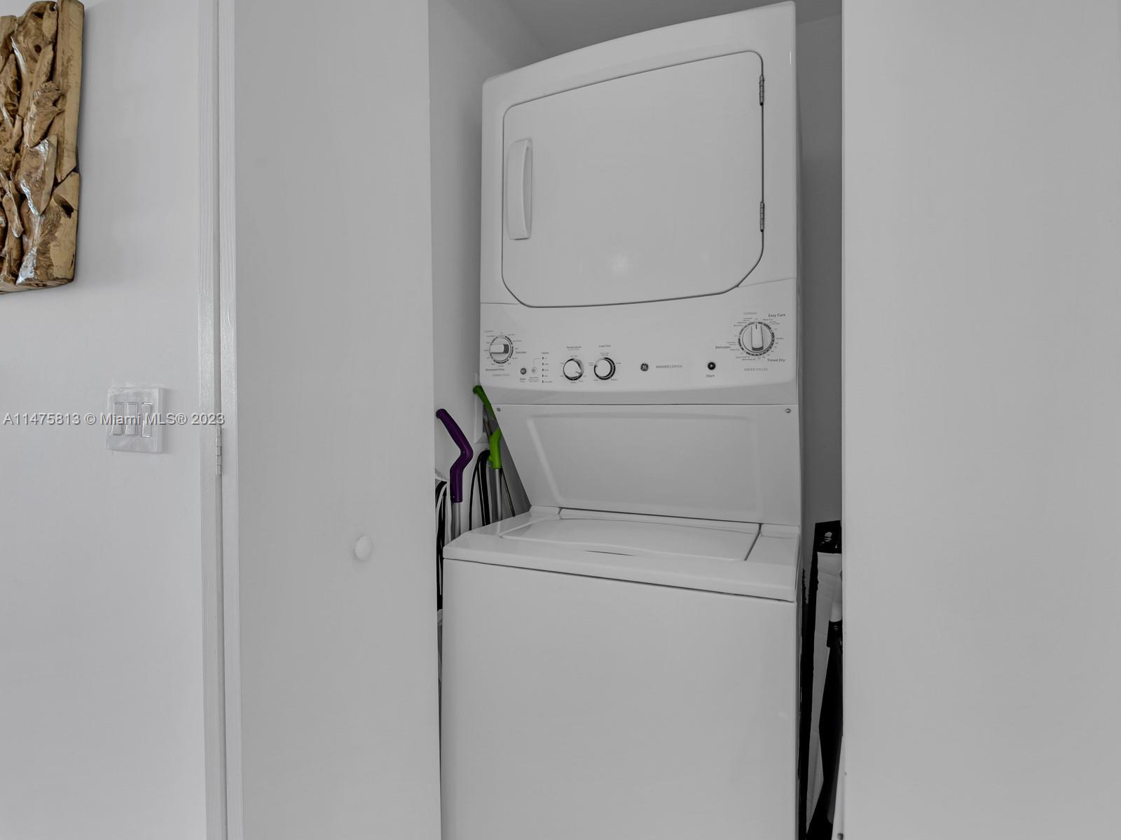 650 NE 32nd St Unit: 2404