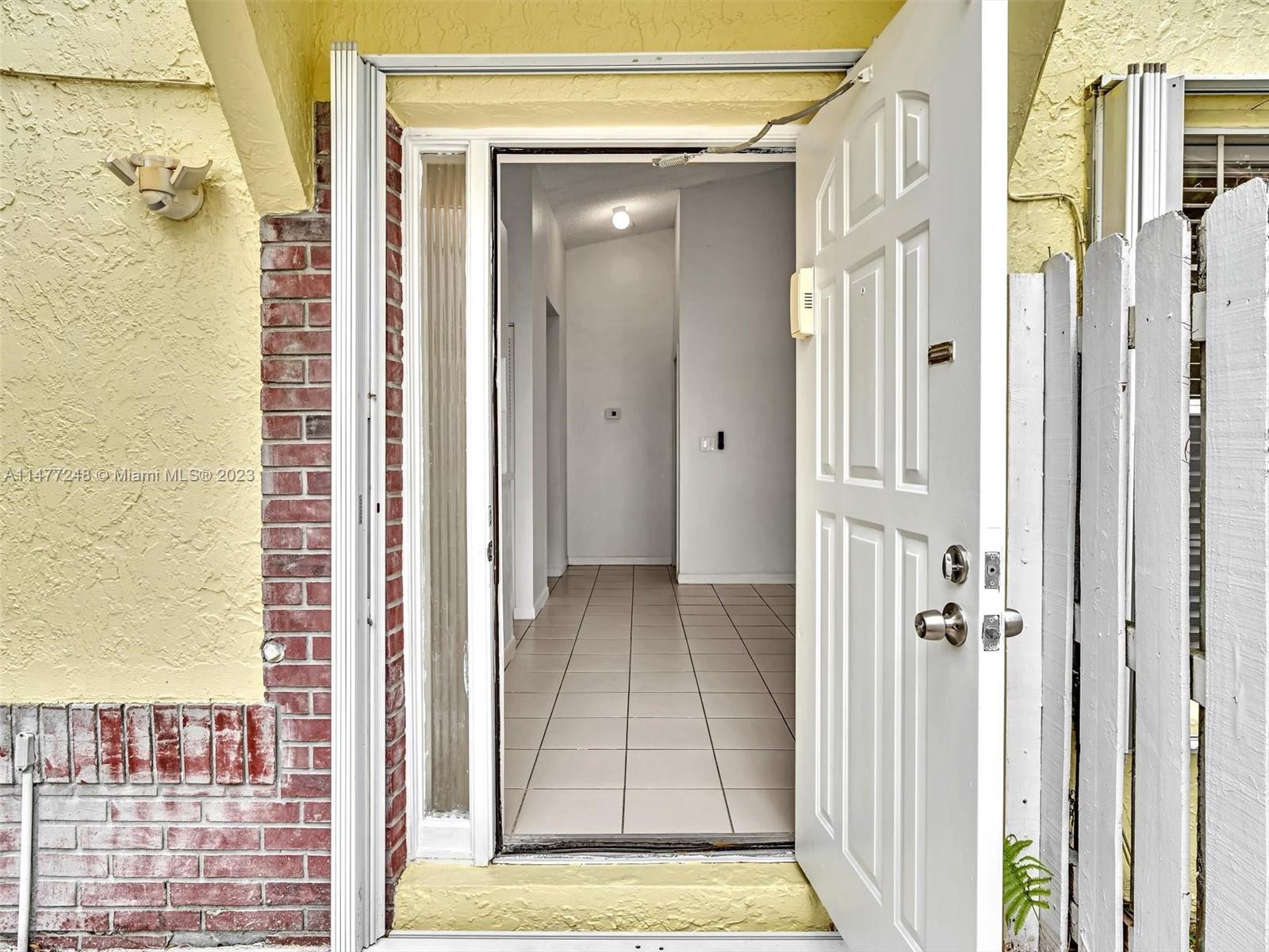 10981 Scarborough Dr Unit: 10981