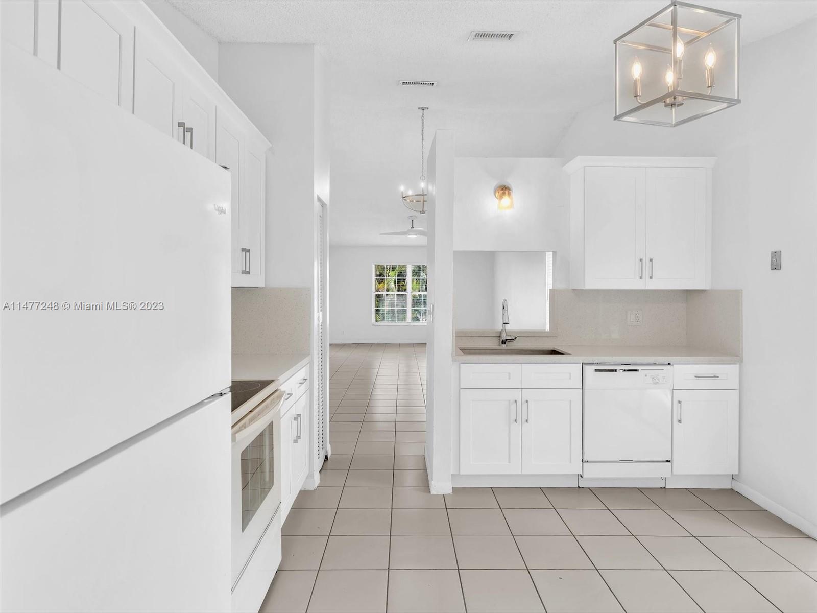 10981 Scarborough Dr Unit: 10981