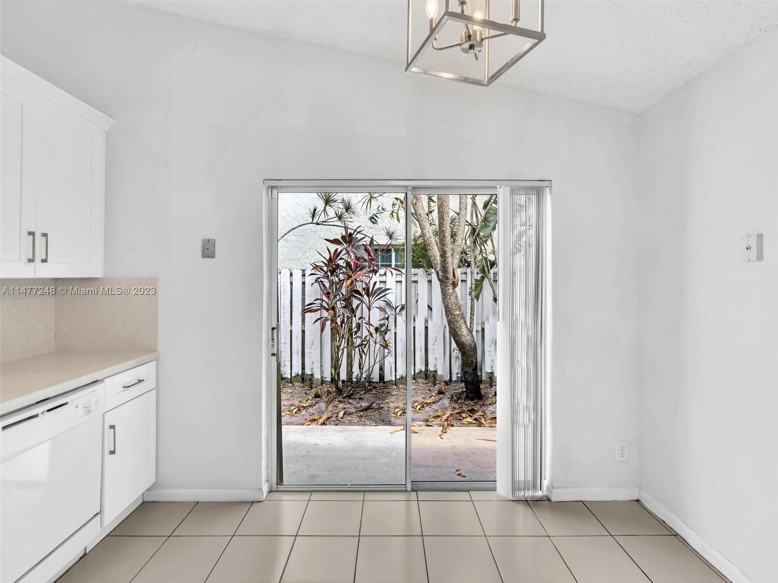 10981 Scarborough Dr Unit: 10981