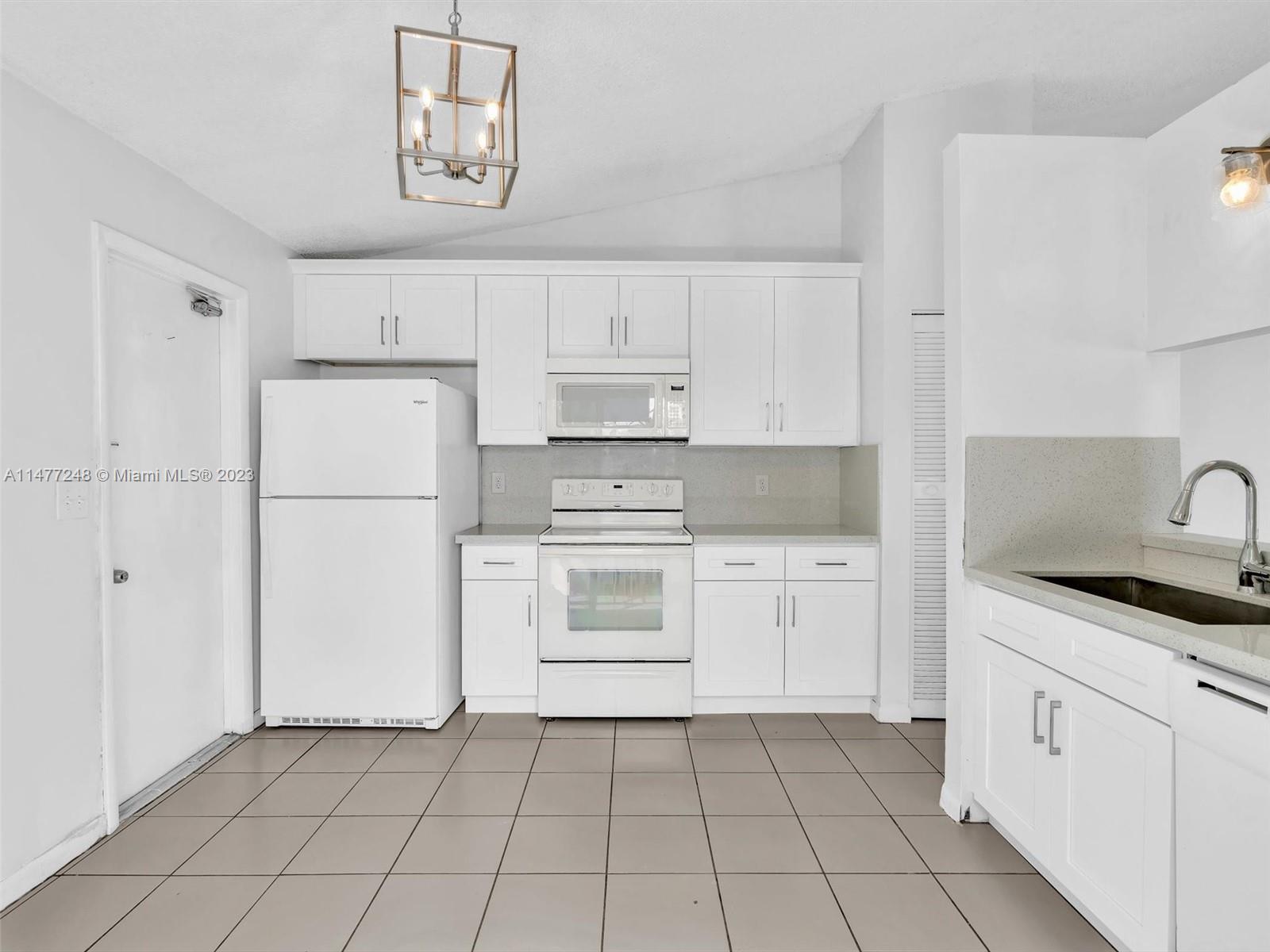 10981 Scarborough Dr Unit: 10981