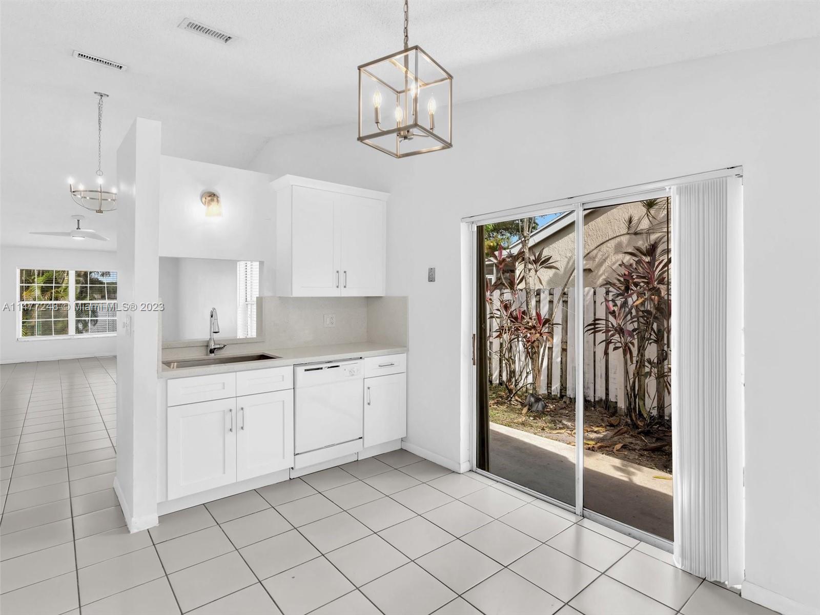 10981 Scarborough Dr Unit: 10981