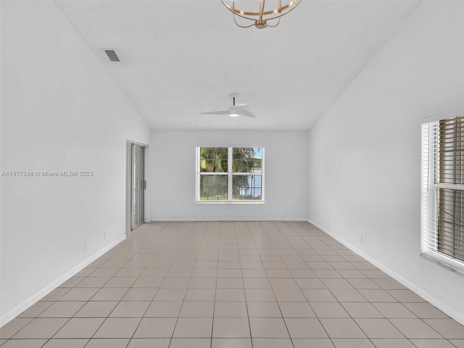 10981 Scarborough Dr Unit: 10981