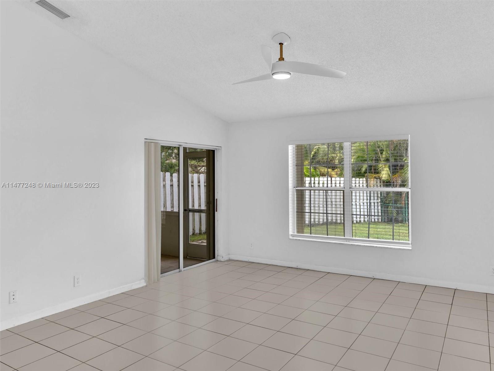 10981 Scarborough Dr Unit: 10981