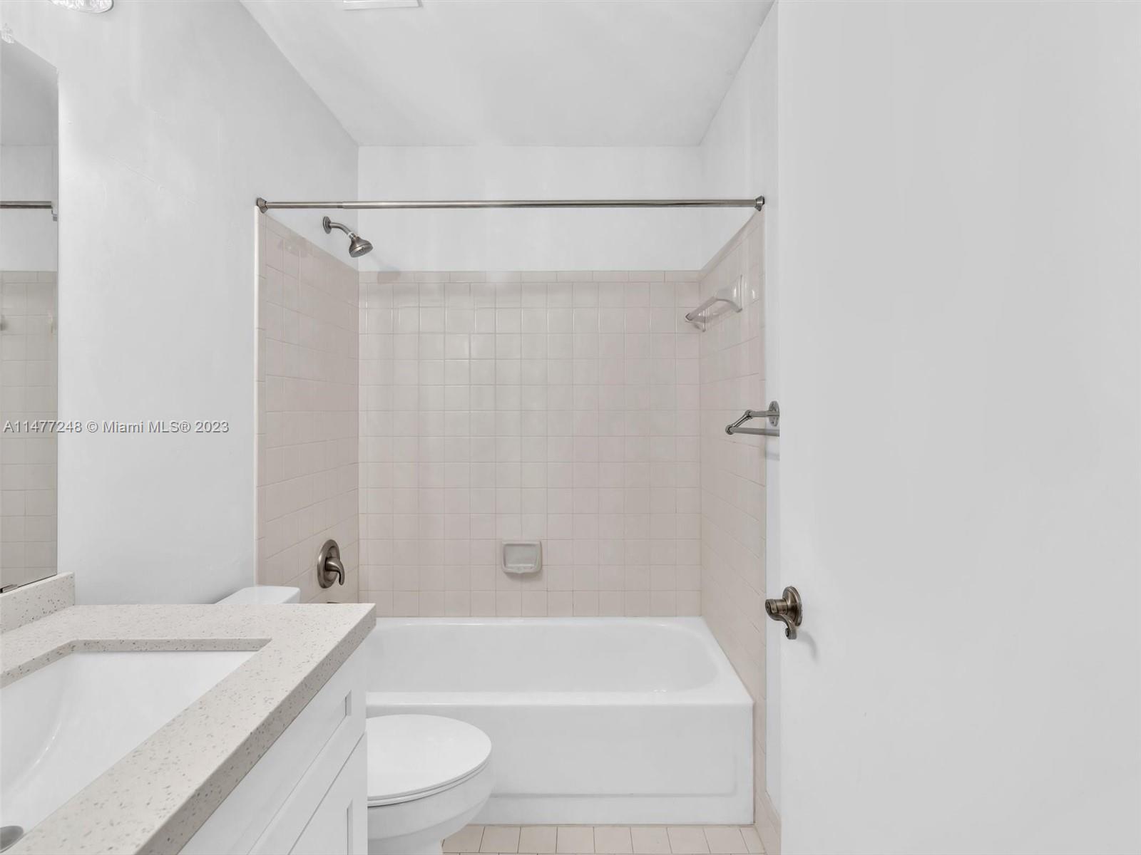 10981 Scarborough Dr Unit: 10981