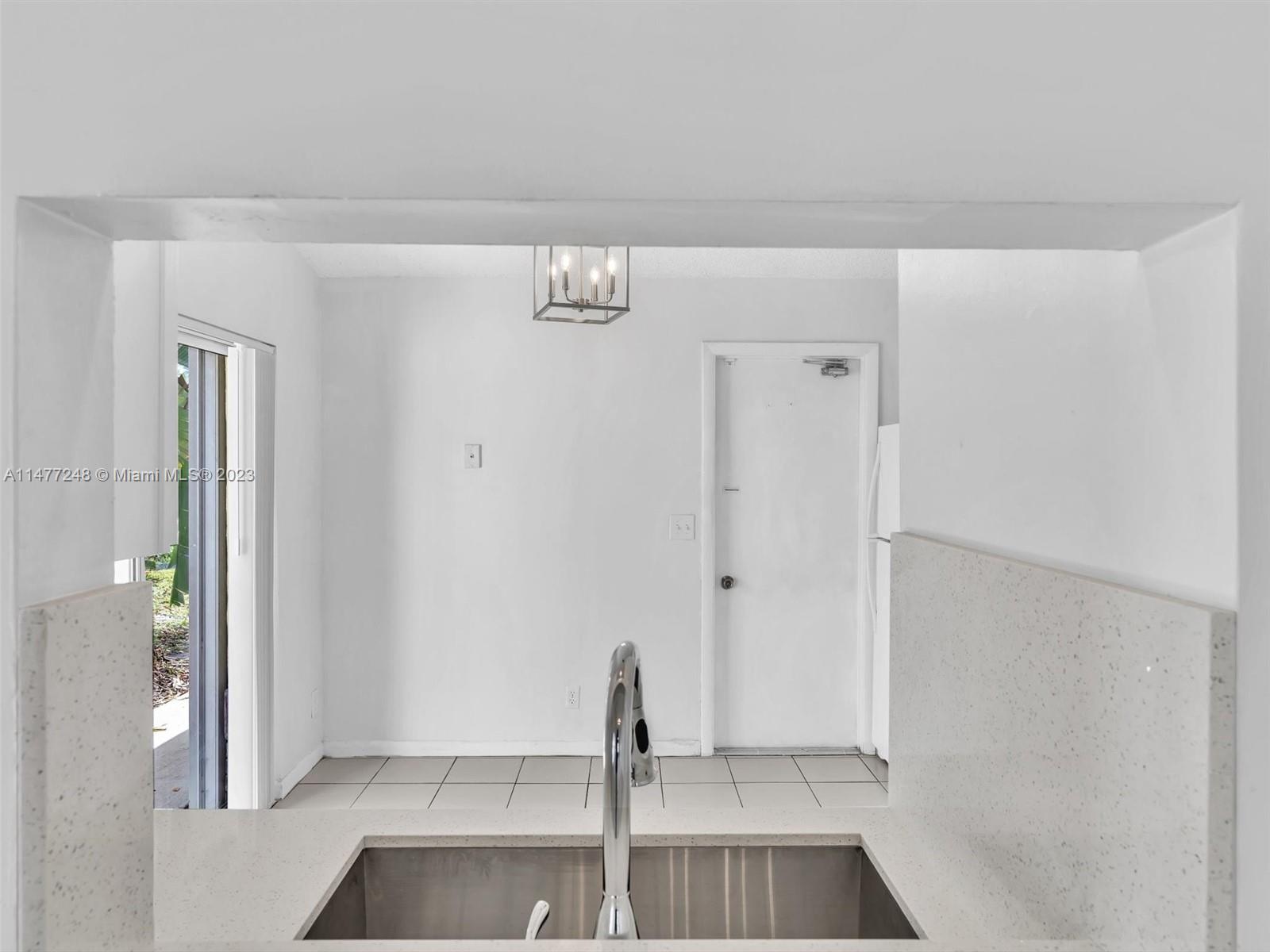 10981 Scarborough Dr Unit: 10981