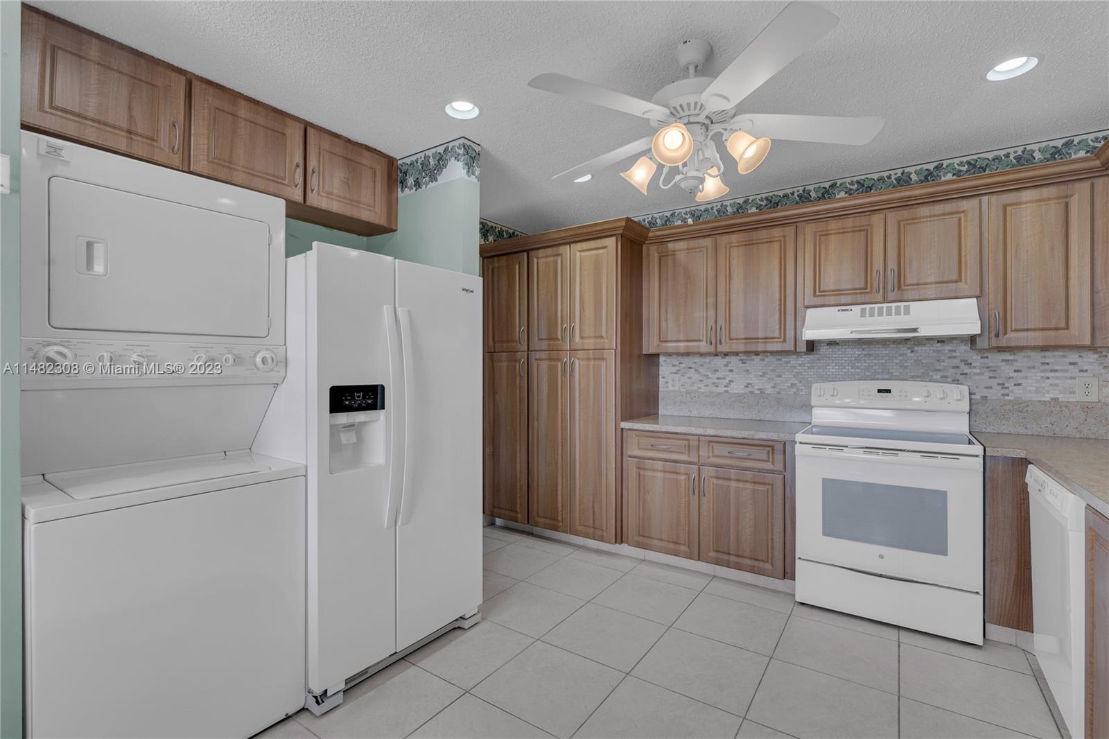 1965 NW 18th St Unit: 203