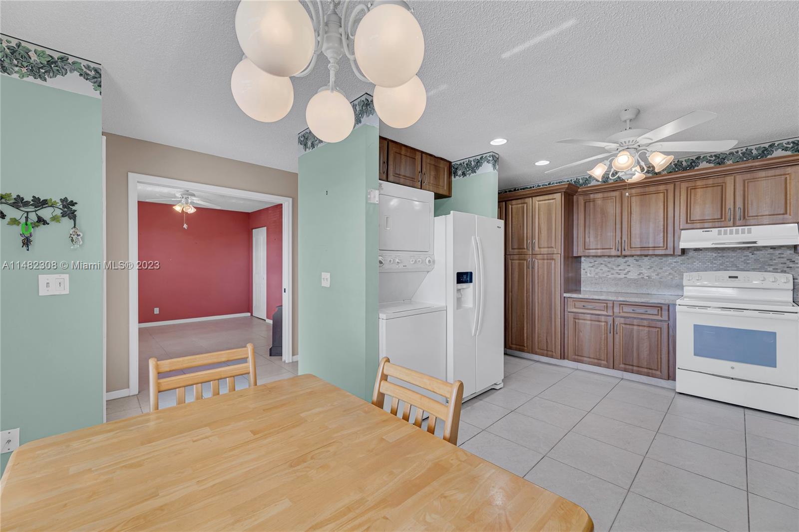 1965 NW 18th St Unit: 203