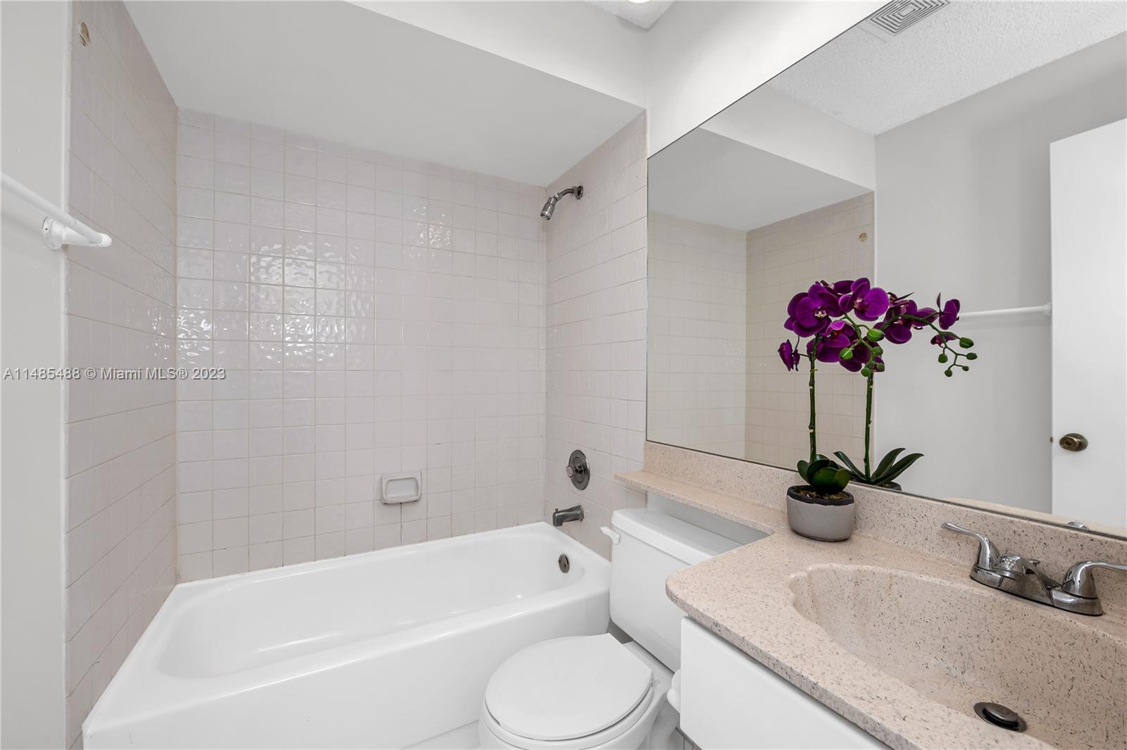 1419 Cottonwood Cir Unit: 1419