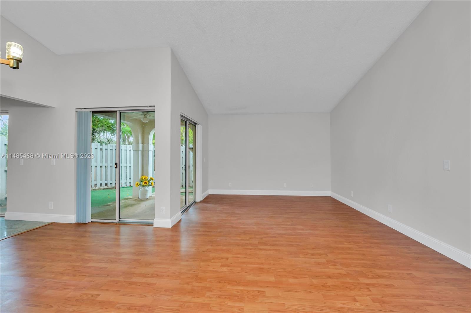 1419 Cottonwood Cir Unit: 1419
