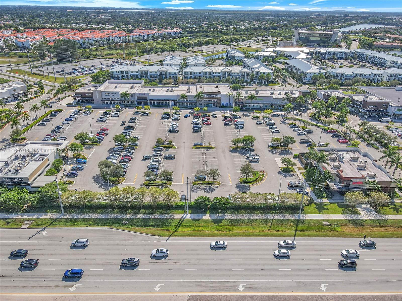 10310 Pines Blvd Unit: 114
