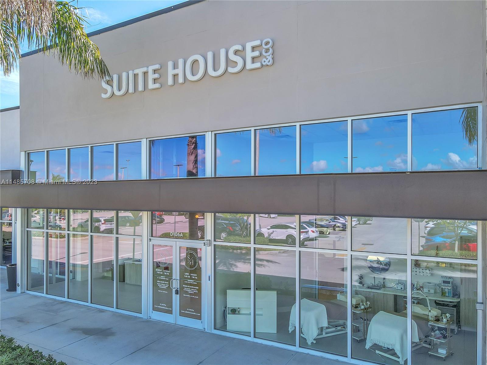 10310 Pines Blvd Unit: 114