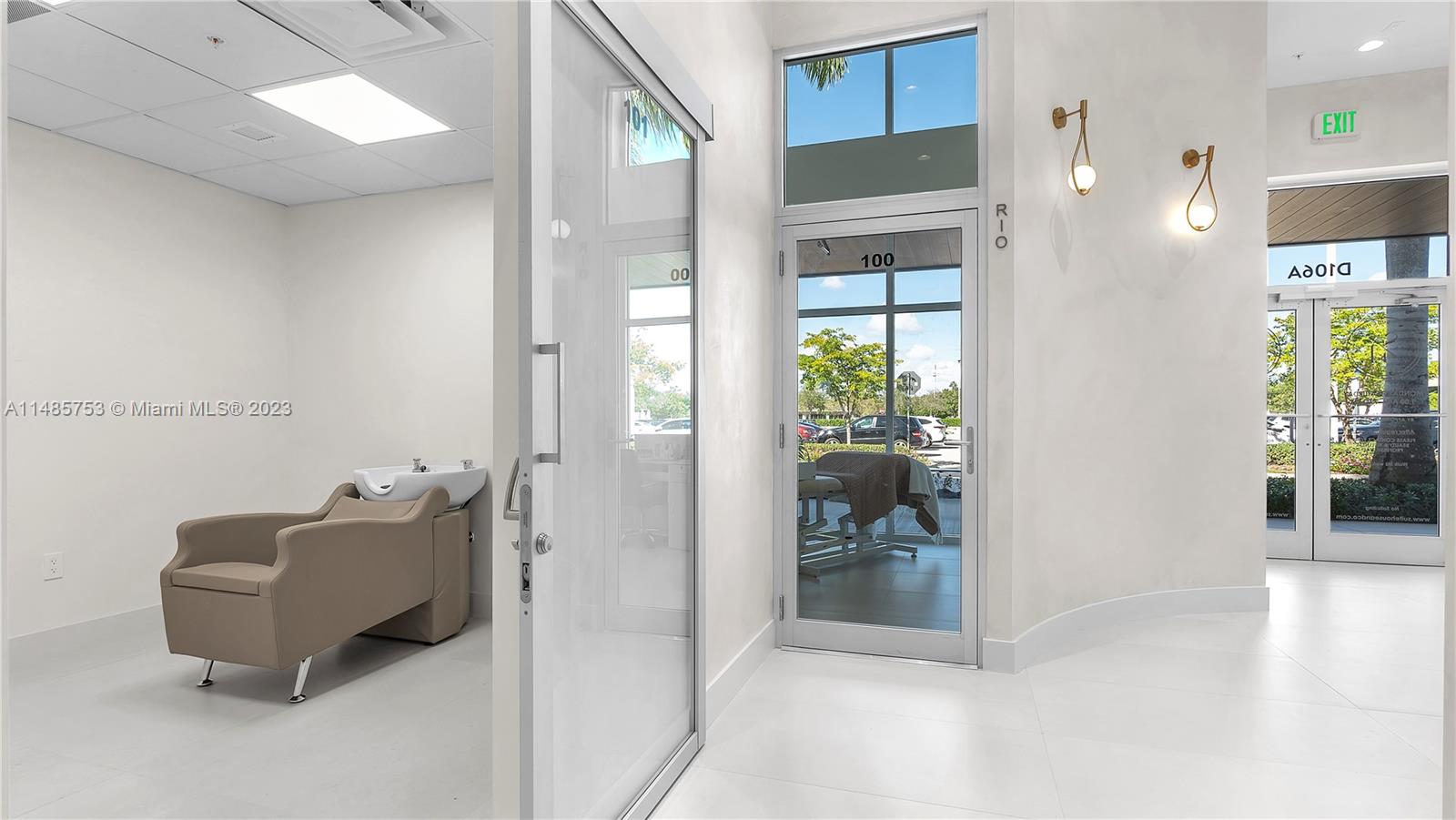 10310 Pines Blvd Unit: 104
