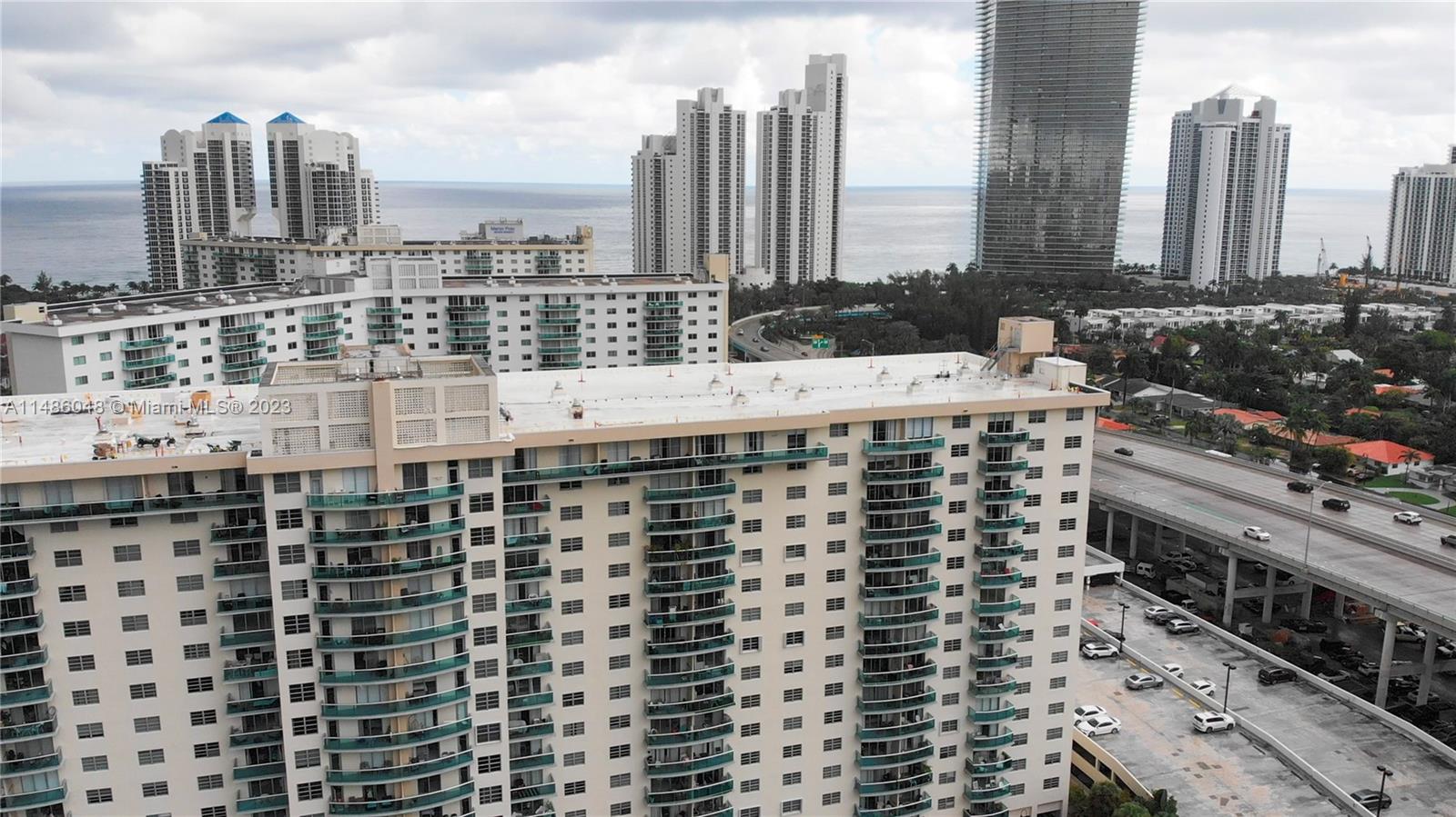 19390 Collins Ave Unit: 621