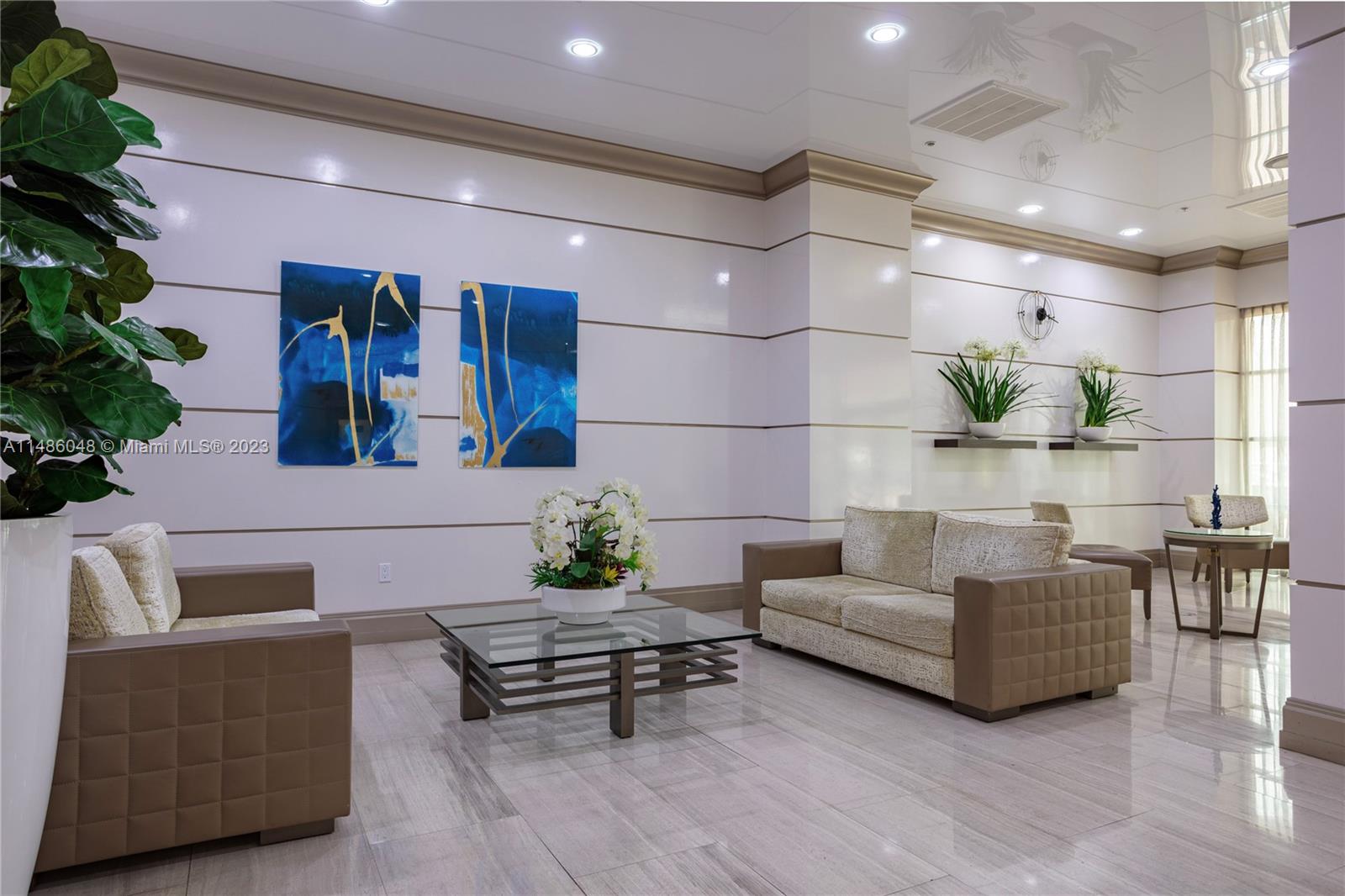 19390 Collins Ave Unit: 621