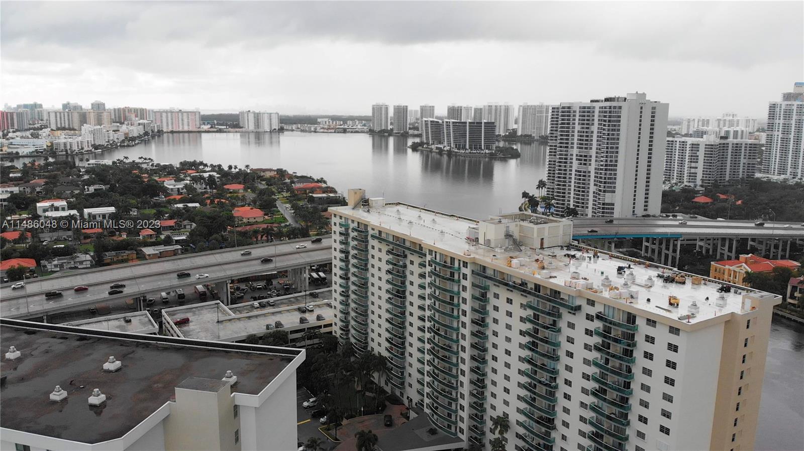 19390 Collins Ave Unit: 621