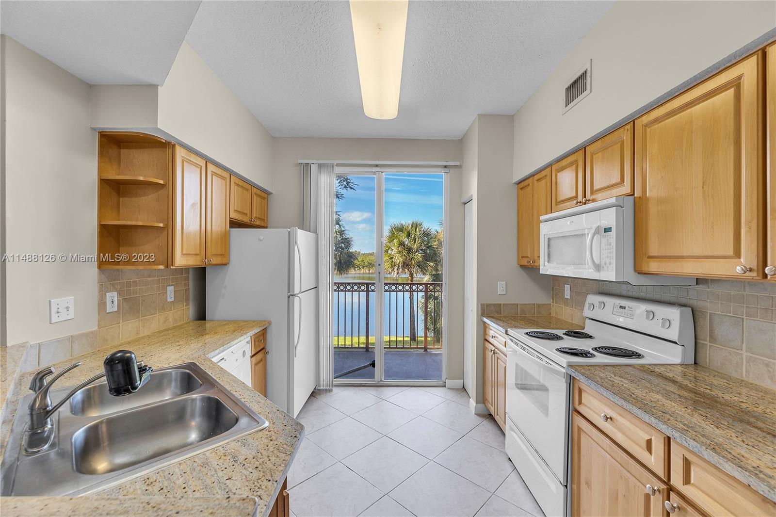 2054 Alta Meadows Ln Unit: 2401