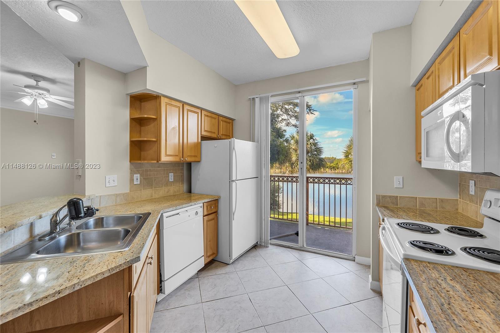 2054 Alta Meadows Ln Unit: 2401