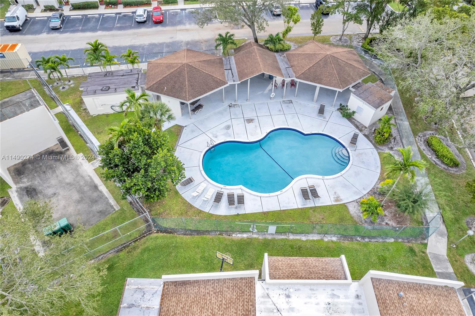 1072 NW 98th Ter Unit: 114