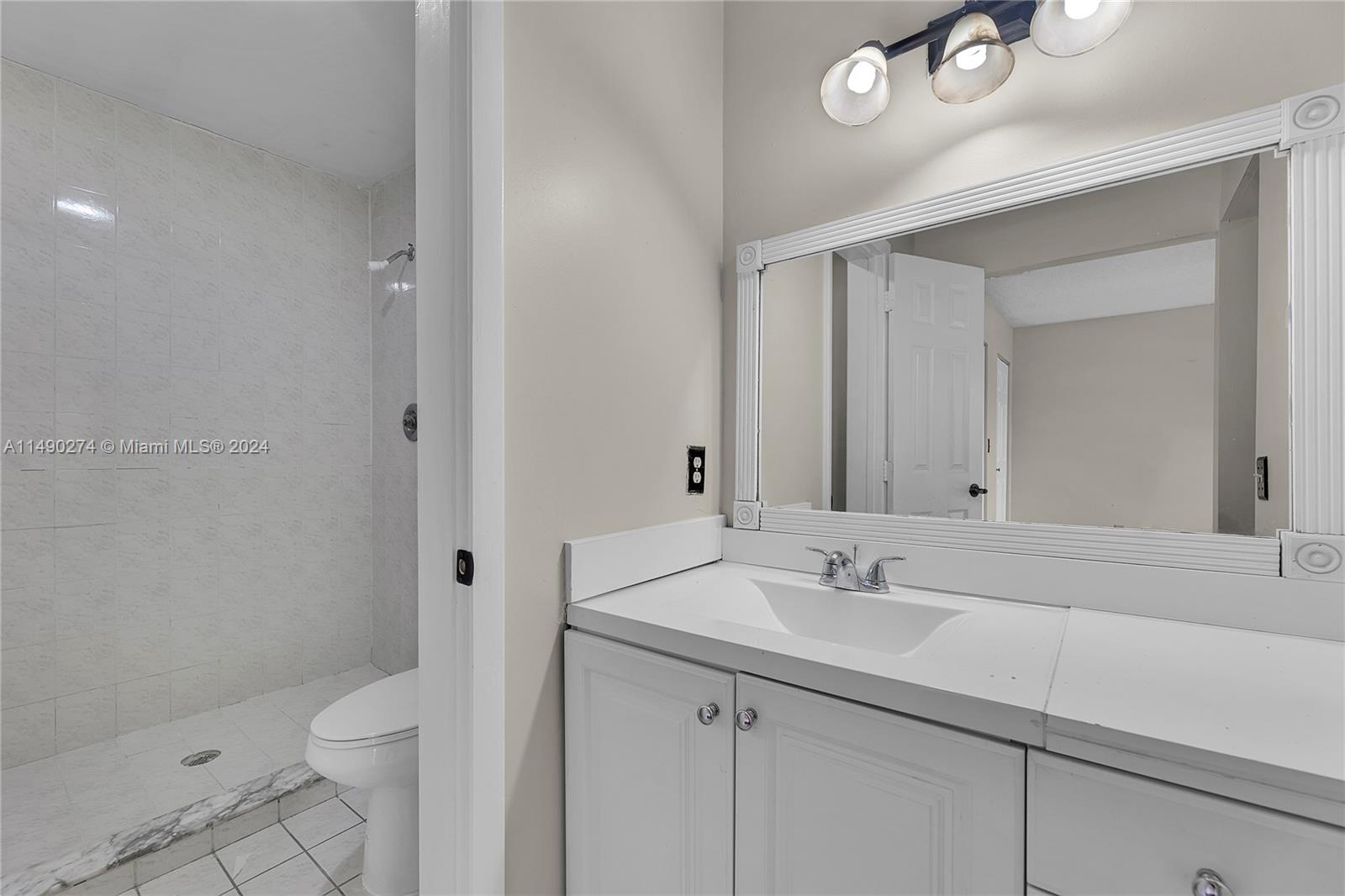 1072 NW 98th Ter Unit: 114