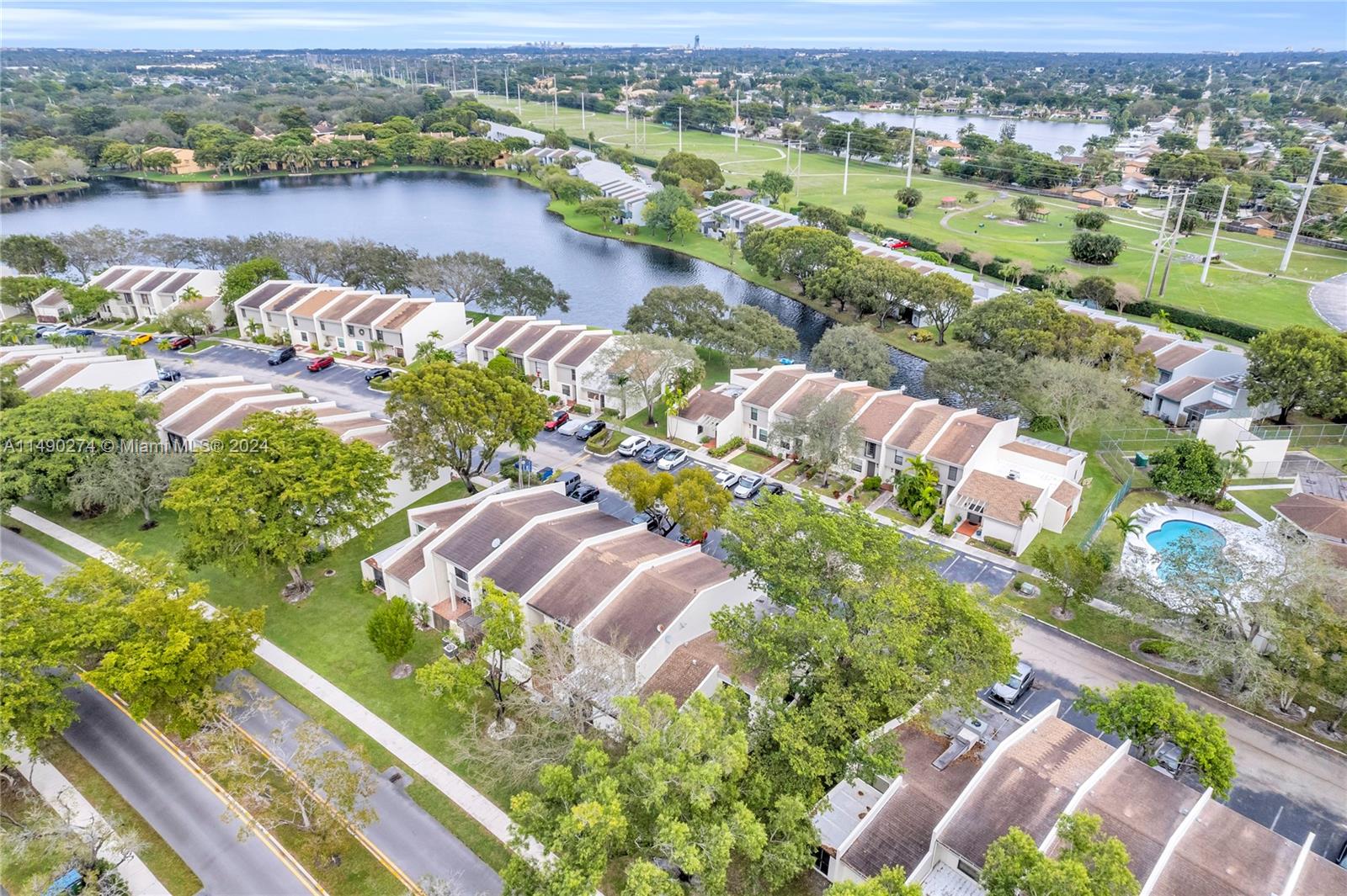 1072 NW 98th Ter Unit: 114