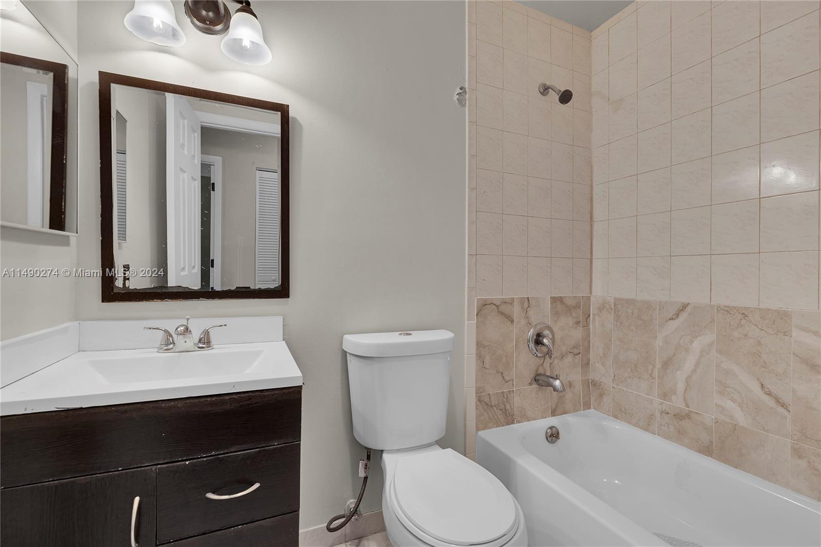 1072 NW 98th Ter Unit: 114