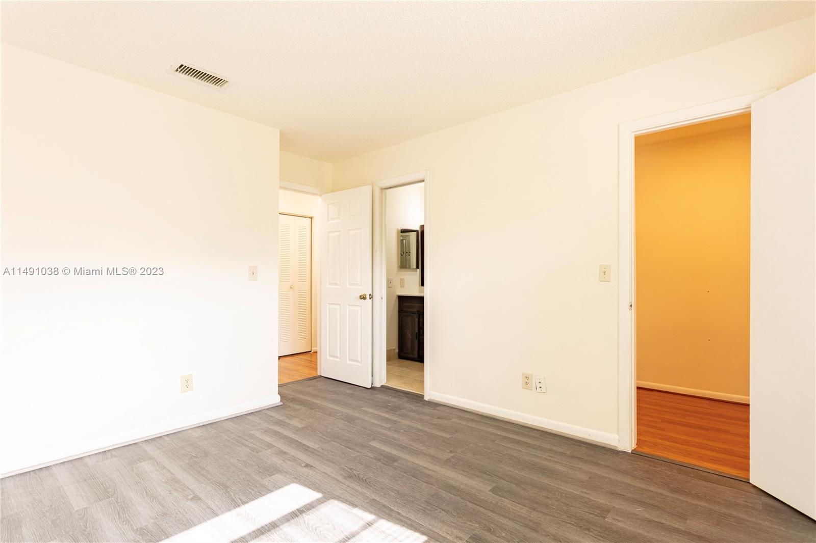 11603 NW 35th Ct Unit: 3-E
