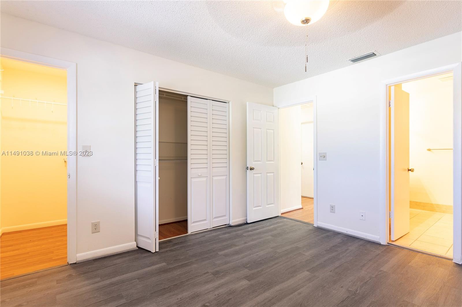 11603 NW 35th Ct Unit: 3-E